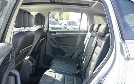 Volkswagen Tiguan II, 2019 год, 2 848 000 рублей, 10 фотография