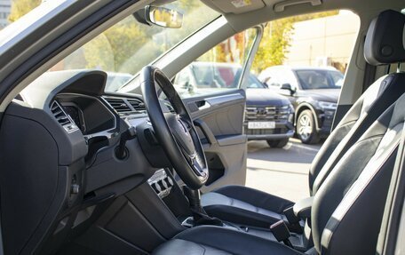 Volkswagen Tiguan II, 2019 год, 2 848 000 рублей, 15 фотография