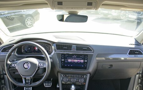Volkswagen Tiguan II, 2019 год, 2 848 000 рублей, 17 фотография