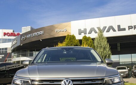 Volkswagen Tiguan II, 2019 год, 2 848 000 рублей, 26 фотография