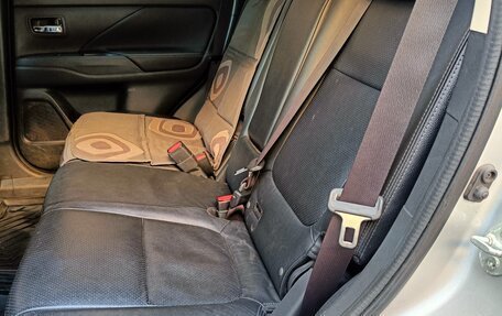 Mitsubishi Outlander III рестайлинг 3, 2016 год, 1 699 000 рублей, 18 фотография