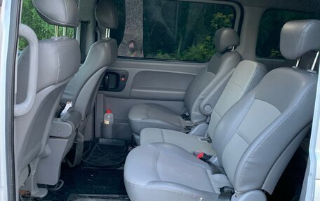 Hyundai Grand Starex Grand Starex I рестайлинг 2, 2010 год, 1 350 000 рублей, 8 фотография