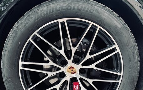 Porsche Cayenne III, 2023 год, 13 490 000 рублей, 7 фотография