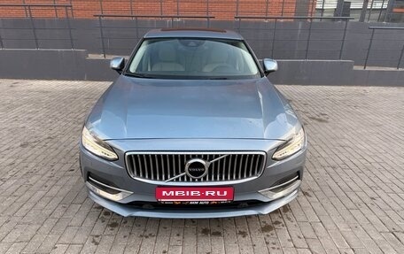 Volvo S90 II рестайлинг, 2016 год, 2 950 000 рублей, 3 фотография