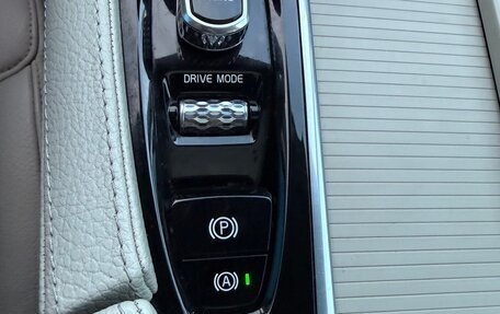 Volvo S90 II рестайлинг, 2016 год, 2 950 000 рублей, 19 фотография