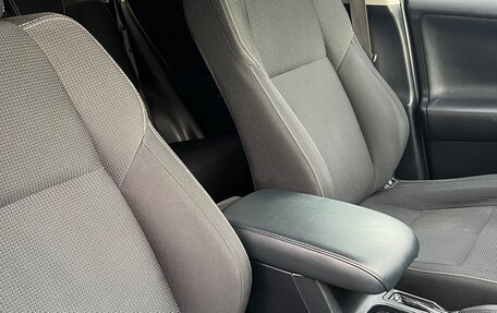 Toyota RAV4, 2017 год, 2 000 000 рублей, 8 фотография