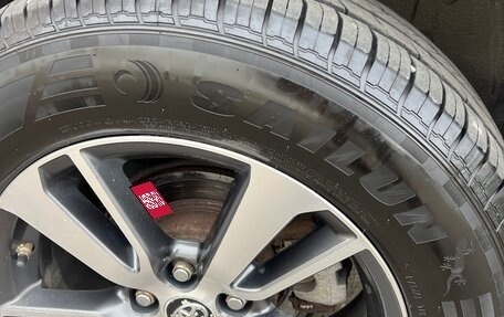 Toyota RAV4, 2017 год, 2 000 000 рублей, 2 фотография