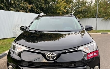 Toyota RAV4, 2017 год, 2 000 000 рублей, 16 фотография