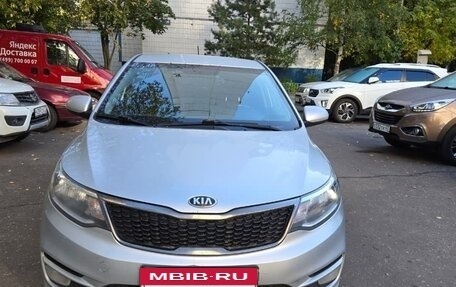 KIA Rio III рестайлинг, 2015 год, 810 000 рублей, 2 фотография