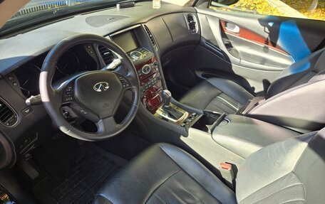 Infiniti QX50 I рестайлинг, 2015 год, 1 800 000 рублей, 17 фотография
