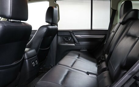 Mitsubishi Pajero IV, 2013 год, 2 350 000 рублей, 10 фотография