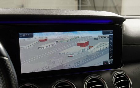 Mercedes-Benz E-Класс, 2019 год, 2 600 000 рублей, 22 фотография
