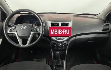 Hyundai Solaris II рестайлинг, 2013 год, 723 000 рублей, 13 фотография