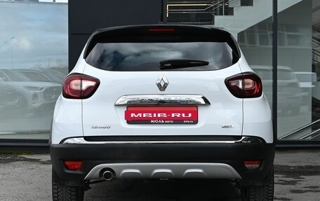 Renault Kaptur I рестайлинг, 2018 год, 1 760 000 рублей, 5 фотография
