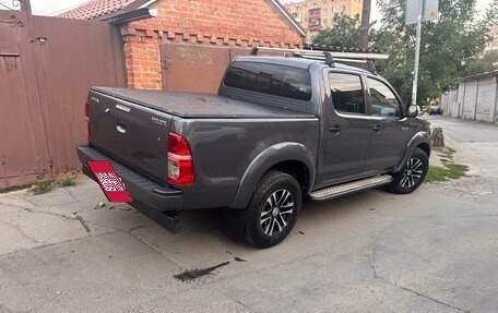 Toyota Hilux VII, 2014 год, 2 070 000 рублей, 2 фотография