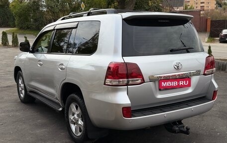 Toyota Land Cruiser 200, 2010 год, 2 950 000 рублей, 5 фотография