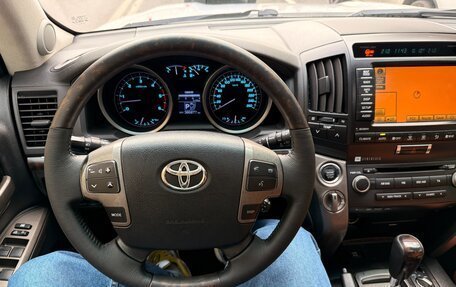 Toyota Land Cruiser 200, 2010 год, 2 950 000 рублей, 13 фотография