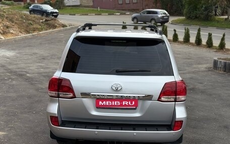 Toyota Land Cruiser 200, 2010 год, 2 950 000 рублей, 6 фотография