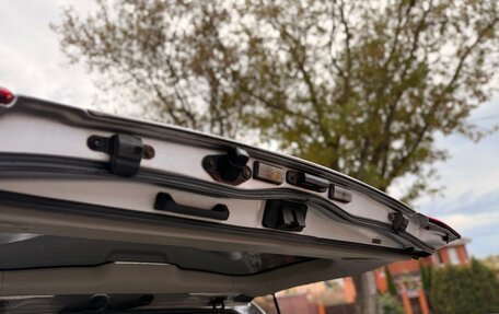 Toyota Land Cruiser 200, 2010 год, 2 950 000 рублей, 17 фотография