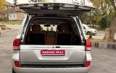Toyota Land Cruiser 200, 2010 год, 2 950 000 рублей, 16 фотография
