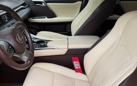 Lexus RX IV рестайлинг, 2016 год, 3 500 000 рублей, 8 фотография
