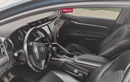 Toyota Camry, 2019 год, 1 750 000 рублей, 5 фотография