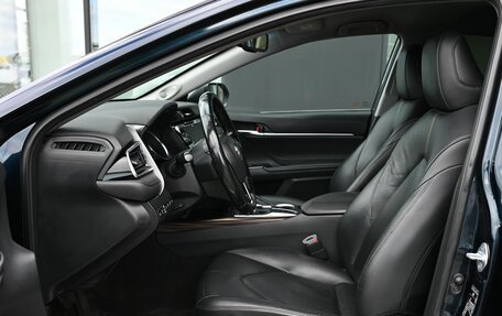Toyota Camry, 2018 год, 1 800 000 рублей, 9 фотография