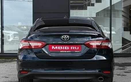 Toyota Camry, 2018 год, 1 800 000 рублей, 5 фотография