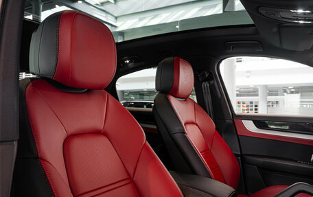 Porsche Cayenne III, 2024 год, 18 790 000 рублей, 18 фотография