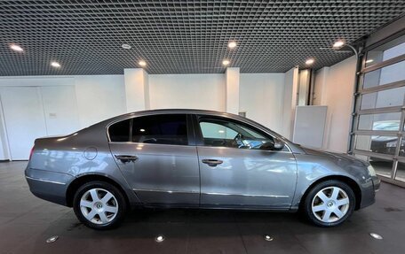 Volkswagen Passat B6, 2008 год, 650 000 рублей, 2 фотография