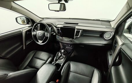 Toyota RAV4, 2016 год, 2 320 000 рублей, 11 фотография