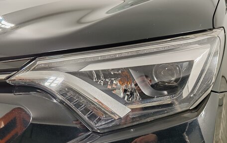 Toyota RAV4, 2016 год, 2 320 000 рублей, 21 фотография