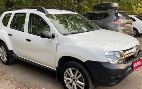 Renault Duster I рестайлинг, 2017 год, 945 000 рублей, 1 фотография