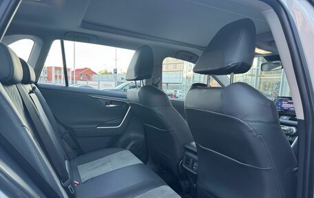 Toyota RAV4, 2025 год, 4 800 000 рублей, 12 фотография