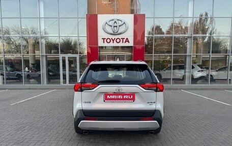 Toyota RAV4, 2025 год, 4 800 000 рублей, 6 фотография