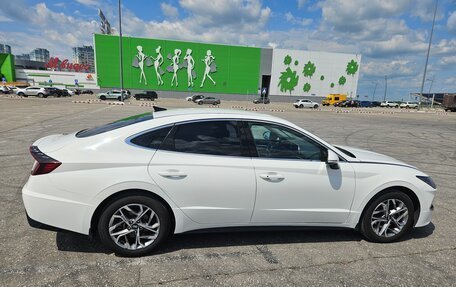 Hyundai Sonata VIII, 2020 год, 2 200 000 рублей, 2 фотография