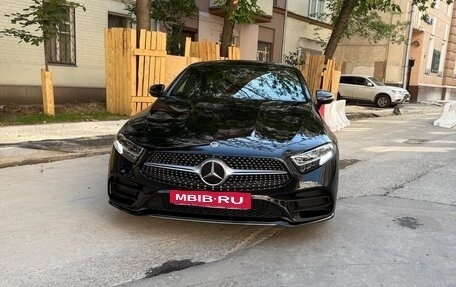 Mercedes-Benz CLS, 2019 год, 5 300 000 рублей, 5 фотография
