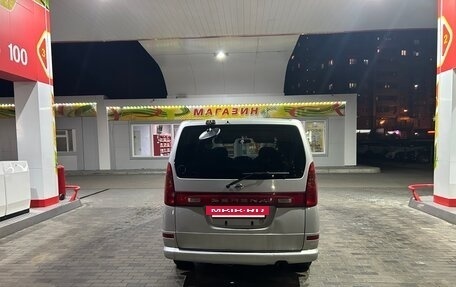 Nissan Serena II, 2001 год, 745 000 рублей, 4 фотография