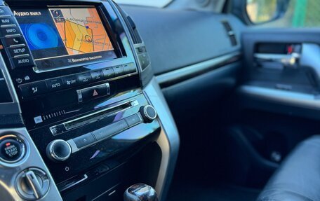 Toyota Land Cruiser 200, 2014 год, 4 200 000 рублей, 6 фотография