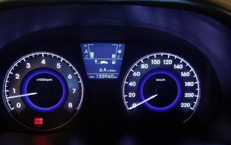 Hyundai Solaris II рестайлинг, 2013 год, 900 000 рублей, 6 фотография