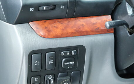 Toyota Land Cruiser Prado 120 рестайлинг, 2003 год, 1 749 000 рублей, 19 фотография