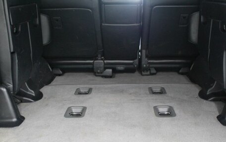 Toyota Land Cruiser 200, 2011 год, 2 450 000 рублей, 16 фотография