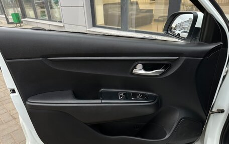 KIA Rio IV, 2017 год, 820 000 рублей, 5 фотография