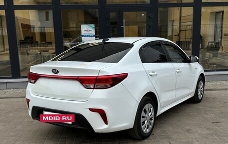 KIA Rio IV, 2017 год, 820 000 рублей, 3 фотография