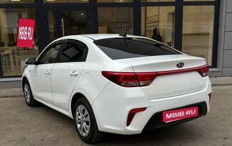 KIA Rio IV, 2017 год, 820 000 рублей, 4 фотография