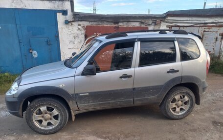 Chevrolet Niva I рестайлинг, 2014 год, 540 000 рублей, 2 фотография