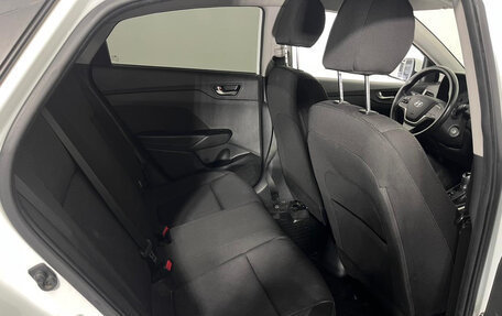 Hyundai Solaris II рестайлинг, 2019 год, 990 000 рублей, 15 фотография