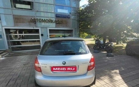 Skoda Fabia II, 2013 год, 700 000 рублей, 2 фотография