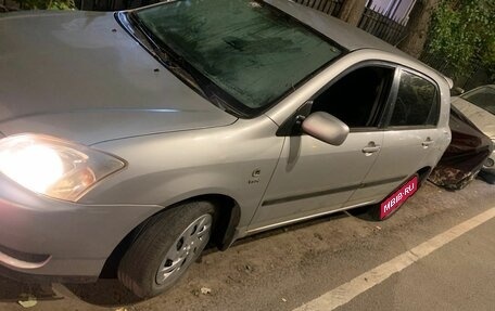 Toyota Corolla, 2004 год, 359 000 рублей, 1 фотография