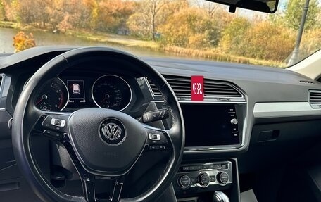 Volkswagen Tiguan II, 2019 год, 2 500 000 рублей, 7 фотография